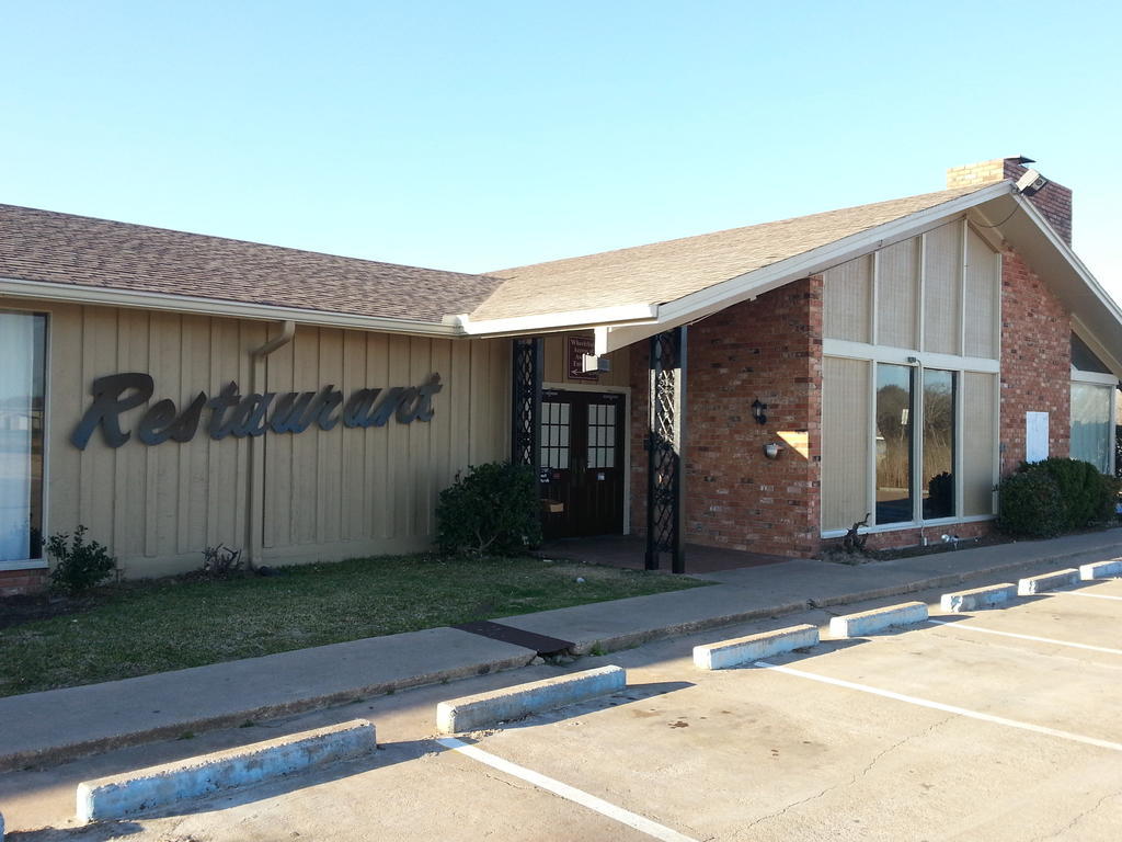 The Surrey Inn Caldwell Exterior photo